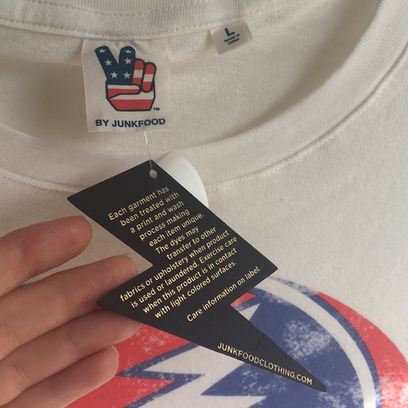 Grateful Dead Lightning bolt skull tee Junk Food - Picture 3 of 6